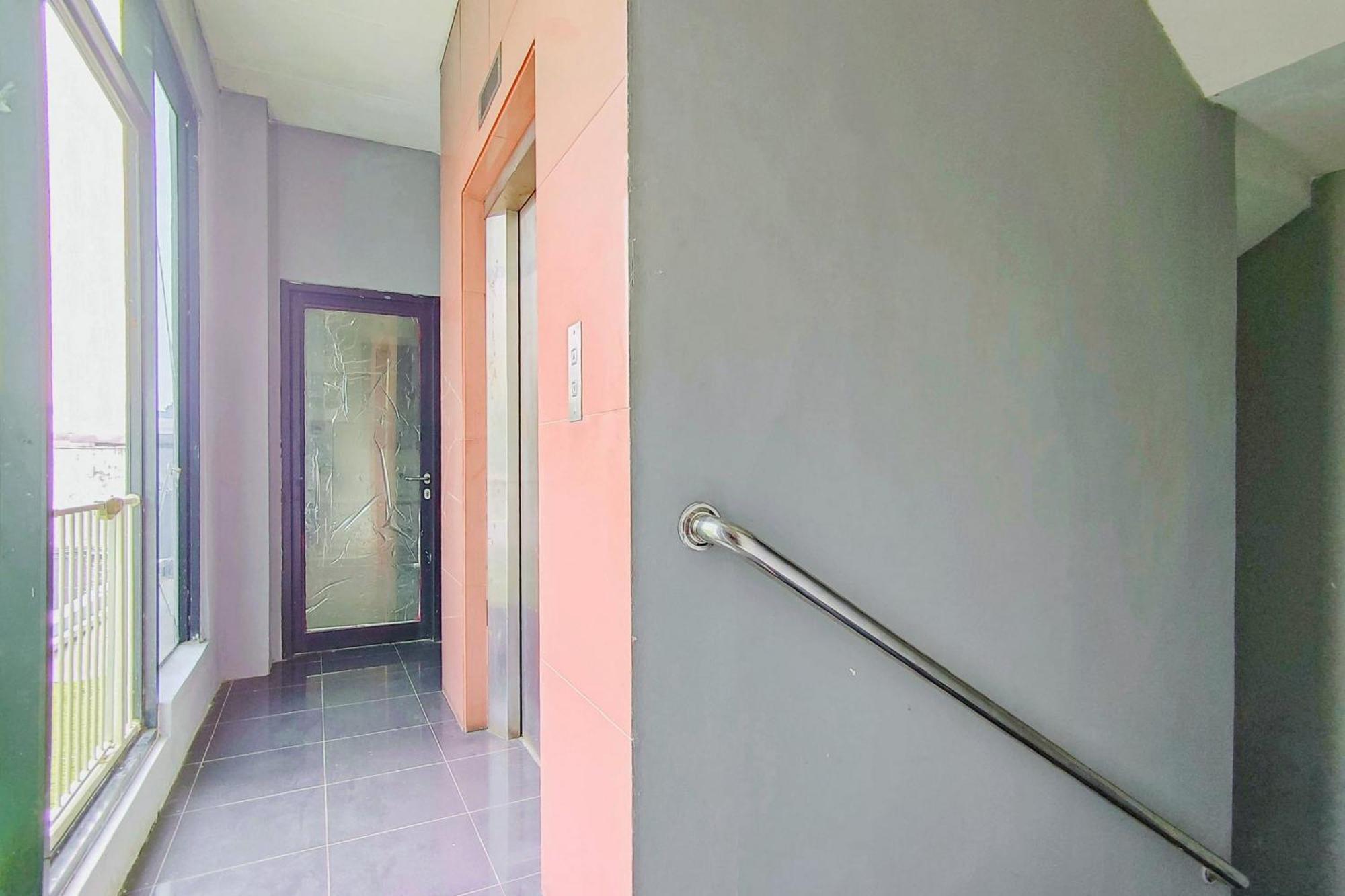 Hotel Rabel Redpartner Jakarta